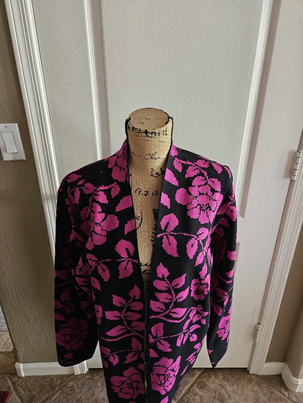 NWT ☆ Strazzi Sweater, Size XL, Brand NEW!